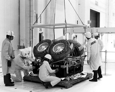 ap17-KSC-72P-202[1].jpg